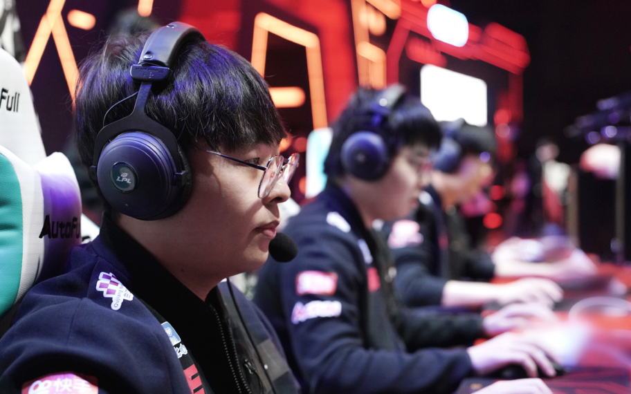 2021 LPL春季赛总决赛战队确定:FPX与RNG巅峰之战即将开启