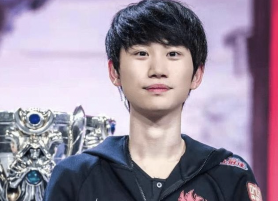 “Doinb还在的话，FPX就不会倒下！”FPX的队魂Doinb！