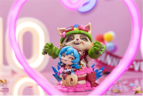 您有一份英雄联盟国服十周年专属礼盒待接收!