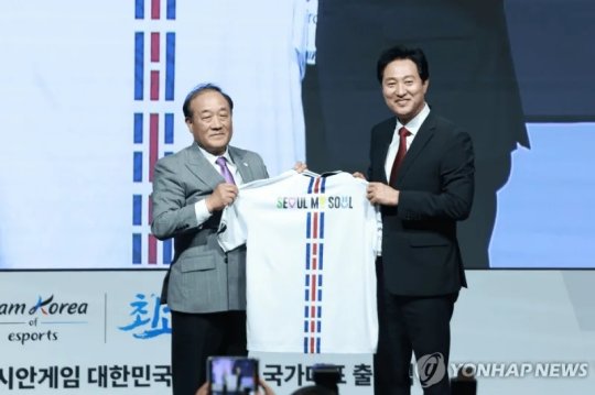 韩国记者kenzi更新了韩亚运会代表队出征仪式选手返图