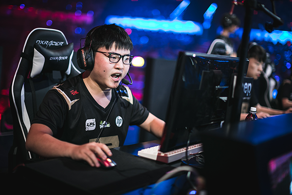 六年职业白了少年头 Uzi能否更进一步