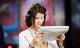 LOL解说苏小妍断开连接