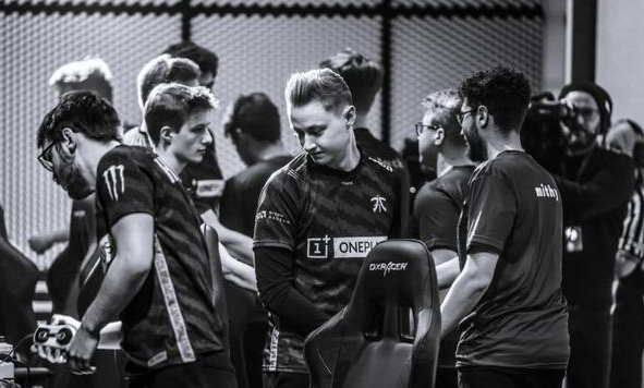 韩媒近日刊登了各大赛区春季赛的有趣漫画评论