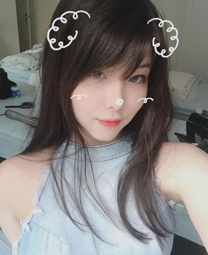英雄联盟怪圈:为何不粉女主播Miss,开始关注美女职业选手了